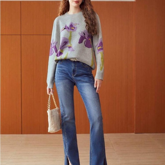 MOTF | Floral Sweater - Picture 5 of 12